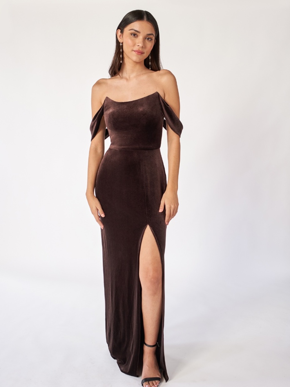 NWT B2 ESPRESSO BROWN VELVET GOWN SIZE 14